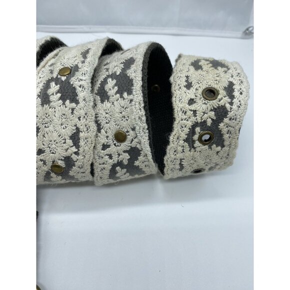 Green Beige Lace Women's Canvas Belt with Rivets Size 11 41.5" End2End x 1.75" - Picture 3 of 12